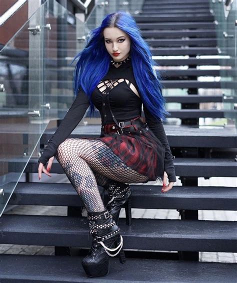Gothic Fashion For All Those Individuals Who Delight In Sporting Gothic Style Fashion Clothes