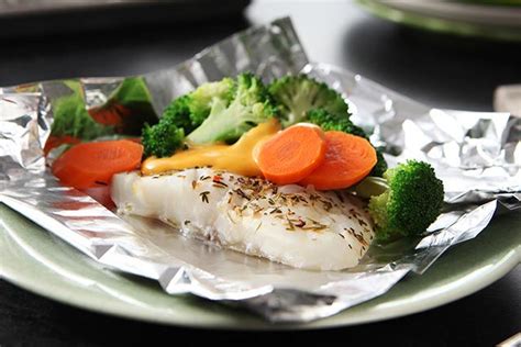 Escuela de cocina luis irizar (4). Paquetitos de pescado y verduras con queso Receta - Comida ...
