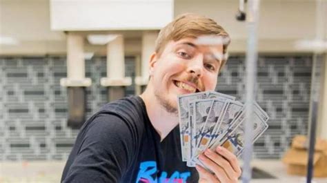 El Youtuber Mrbeast Paga Cirugía A Mil Personas Para Que Puedan