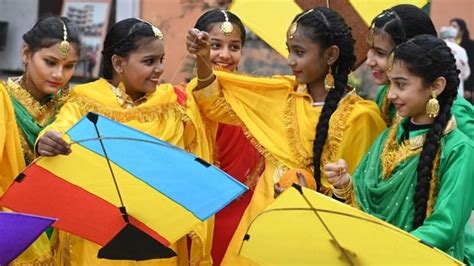 Basant Panchami 2023 Why Hindu Devotees Wear Yellow Clothes For