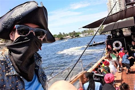 1 Hour Interactive Pirate Cruise In Ft Lauderdale Arrive 30 Minutes