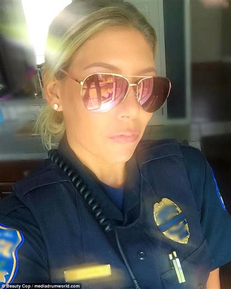 Policewoman Is Also A Popular Beauty Blogger Beauty Cop Daily Mail Online