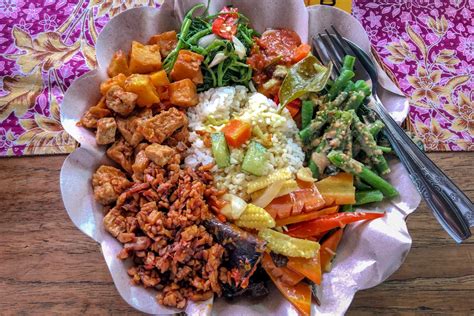 The Veggie Warung Eating Healthy And Cheap In Bali Nothing Familiar