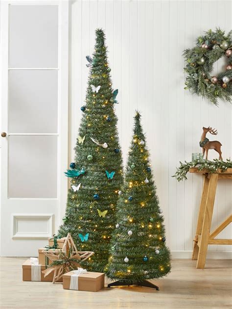 How To Decorate Your Pop Up Tree