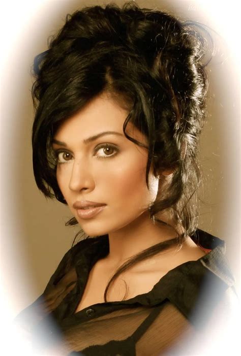 Asha Saini Latest Hot Photo Shoot Stills Indian Actress Wallpapers