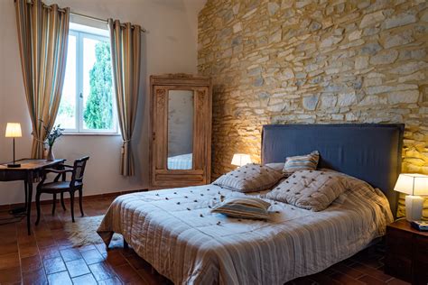Chambres Dhôtes De Charme Style Provençal Dans Le Gard à Proximité Du