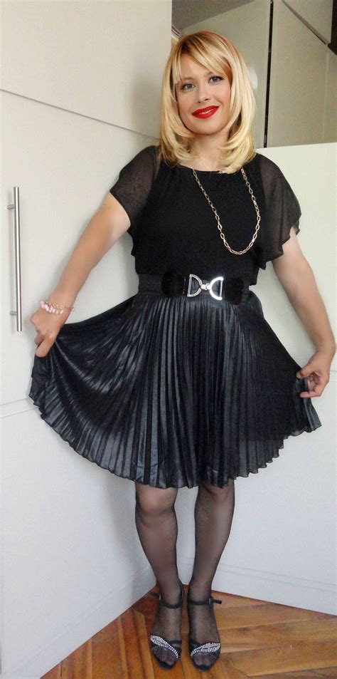 pleated skirt tulle skirt drag queens tgirls ladylike crossdressers looking for women