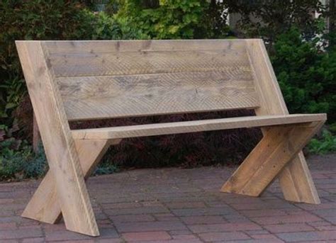 The outdoor banquette (or outdoor bench) in this set of plans showcases multiple board directions as well as curves. garden bench 3 | Diy furniture easy, Diy bench outdoor ...