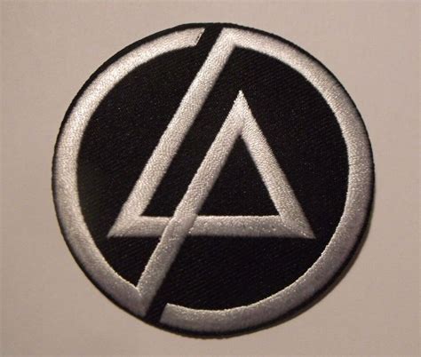 Linkin Park~lp Logo~embroidered Patch~2 34 Round~iron Sew On~free Us