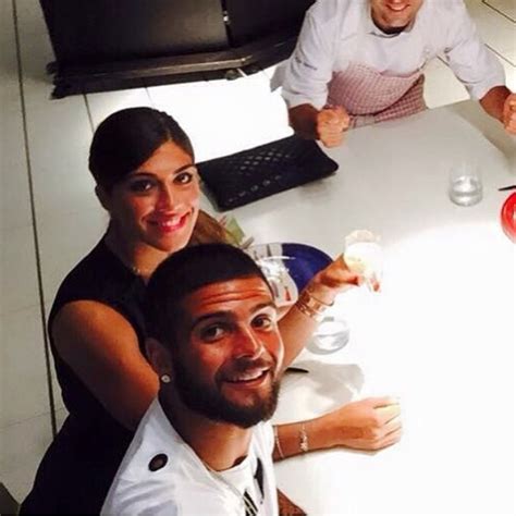Инсинье лоренцо / lorenzo insigne. Chi è Genoveffa Jenny Darone? Bella, riservata e ...