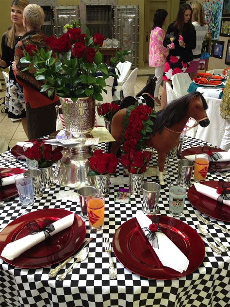 Pin By Suzie Lessnau On Talk Derby To Me Kentucky Derby Themed Party