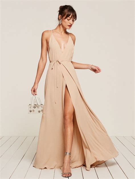 Whatever you're shopping for, we've got it. 31 Champagne-Colored Bridesmaid Dresses on the Market ...