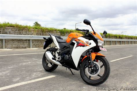 This bike is powered by the 149.16 (cc) engine. Honda CBR150R motorcycle 2012