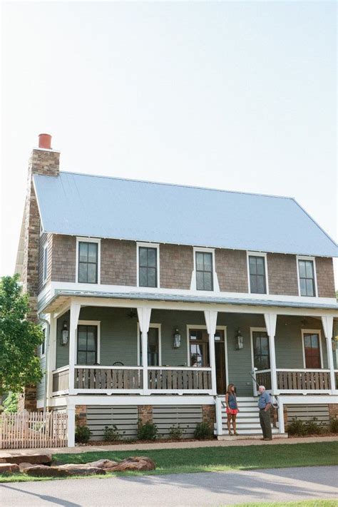 Eclectic Farmhouse Tour Eclectic Farmhouse House With Porch