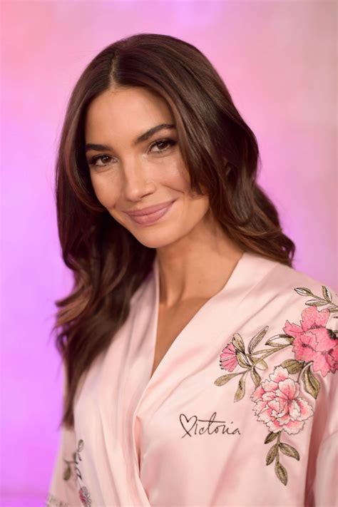 Lily Aldridge Photo Gallery High Quality Pics Of Lily Aldridge Theplace