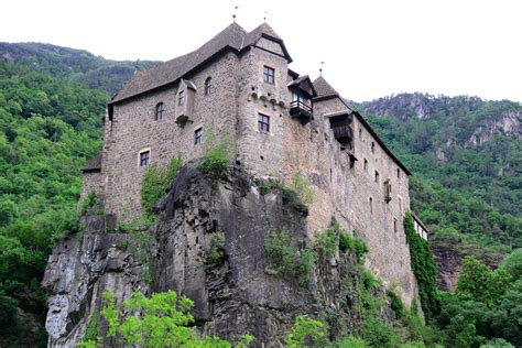 Runkelstein Castle 2 Bolzano Pictures Geography Im Austria Forum