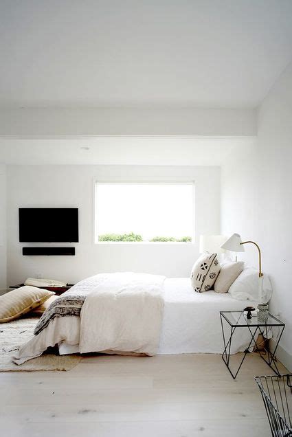 30 Minimalist Bedroom Ideas That Will Inspire You To Declutter