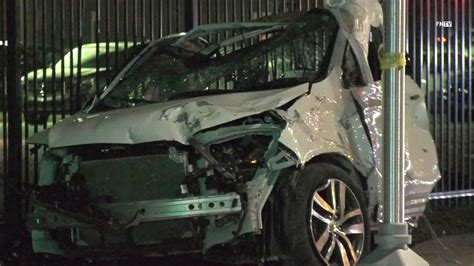 Car Split In Half Aspiring Medical Student Renders Aid To Driver In