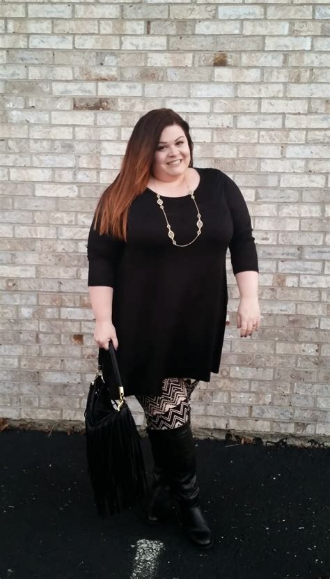 Thestylesupreme Plus Size Ootd Black Top And Printed Leggings