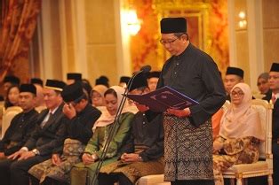 List of districts in perak state). Barisan Exco Kerajaan Negeri Perak Angkat Sumpah : 19 Mei 2018