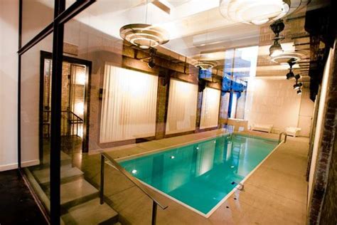 Soho Townhouse With Swanky Indoor Pool Indoor Pool Cool Apartments