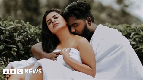 India Couple Bullied For Intimate Wedding Photoshoot News Delivery