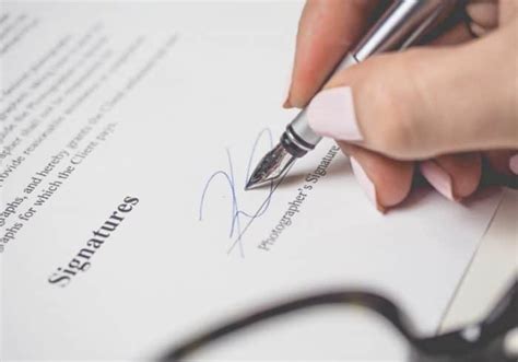 Surat kontrak kerja adalah surat yang berisi perjanjian yang saling mengikat dalam masa tertentu antara pemberi kerja dengan seorang contoh surat kontrak kerja. 7+ Contoh MoU Kerjasama yang Baik dan Benar LENGKAP