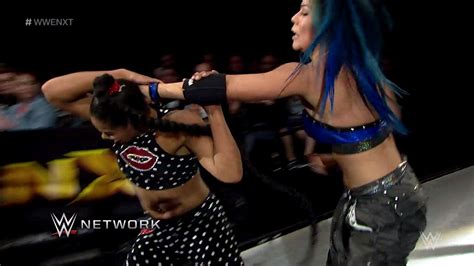 Wwe Mia Yim And Bianca Belair Throw Down In A Battle For Facebook