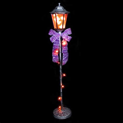 Lighted Halloween Lamp Post