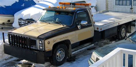 I have a guy that texted me from out of state that wants to buy the truck. Daily Turismo: Eighteen Footer: 1984 GMC Ramptruck