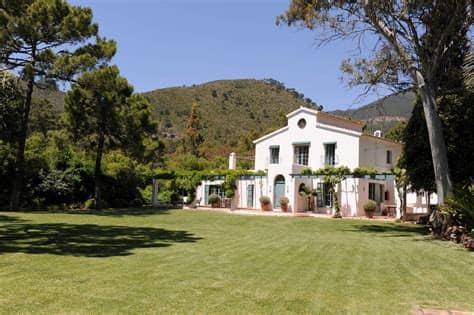 Casa de 4 cuartos en pinar del río. Casa del Rio - villa Casa del Rio Marbella | Isle Blue