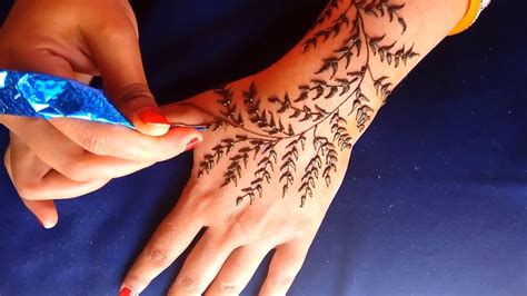 New And Beautiful Henna Leaves New Henna Vine Latest Mehndi Design
