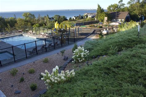Edgewater Resort Duluth Mn See Discounts