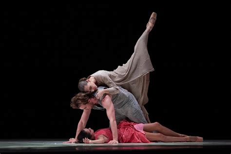 Sleek Modernism In The San Francisco Ballets New Works The Washington Post