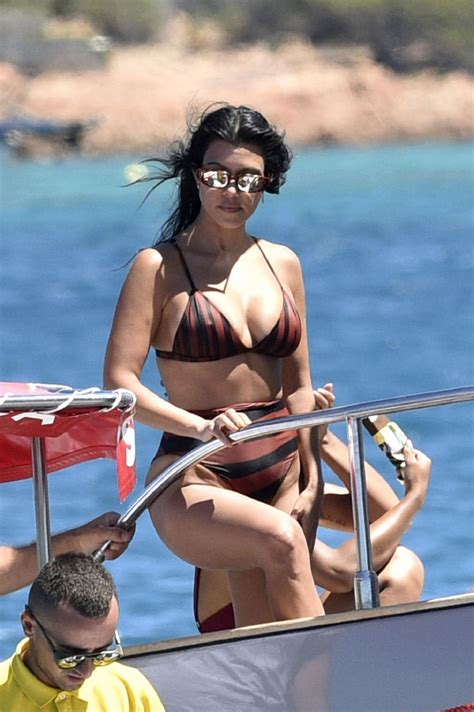 Kourtney Kardashian In A Bikini On The Yacht Sardinia 07302019 • Celebmafia
