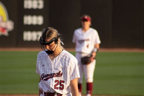 Analysis Gamecock Softball Bounces Back With First Sec Series Win Over No 11 Florida The