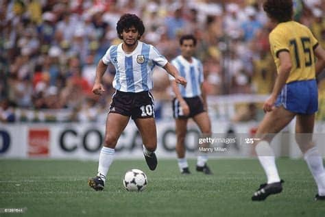 Per il suo scarpino sinistro. Diego Maradona | Getty Images