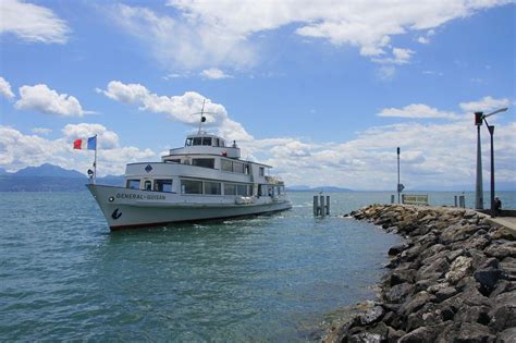 Une Passagère Passe Par Dessus Bord Elle Est Saine Et Sauve Le Matin