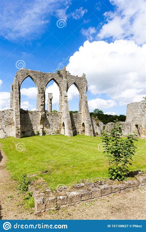 Ruins Of Bayham Abbey Kent England Stock Image Image Of Outside