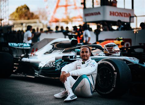 Mercedes Amgs Lewis Hamilton Wins Eventful 2018 Formula 1 Japanese