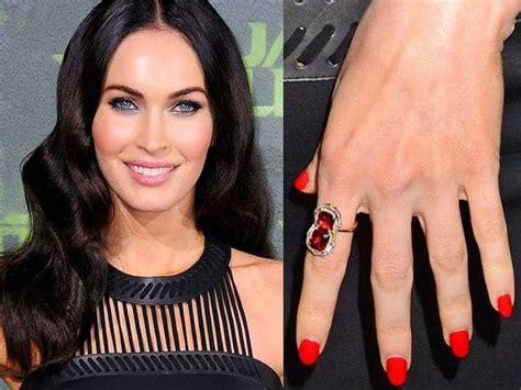 8 Hottest Celebrity Nail Designs To Copy Naildesigncode
