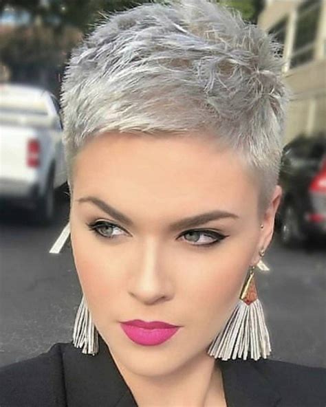 Pixie Hairstyle 22 In 2020 Short Hair Styles Pixie Haircut For Thick Hair Super Short Hair