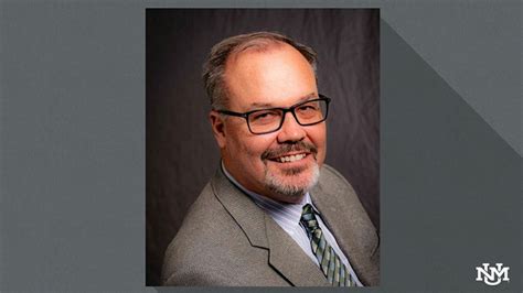Unm Names Dr Mike Holtzclaw As Unm Los Alamos Chancellor Unm Newsroom