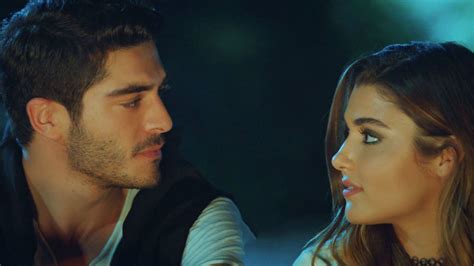 Hayat Murat Y Hayat Tienen Una Romántica Cita Bajo Las Estrellas