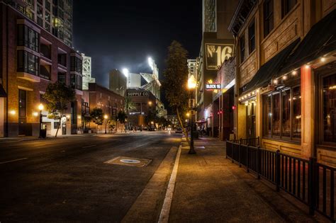 Cape Town City Streets At Night Insiders Tips Cape Town Radisson