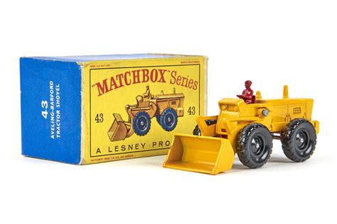 Matchbox 43 Aveling Barford Tractor Shovel