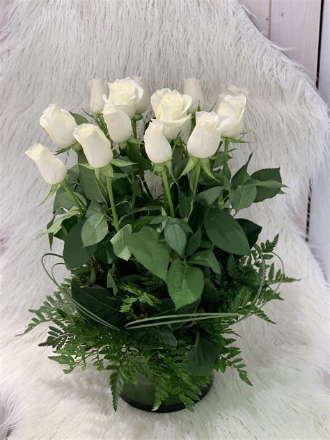White Rose Queen Vase Arrangement Serenity Flowers