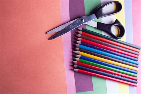 10 Craft Projects That Only Need Scissors Glue Paper And Colours
