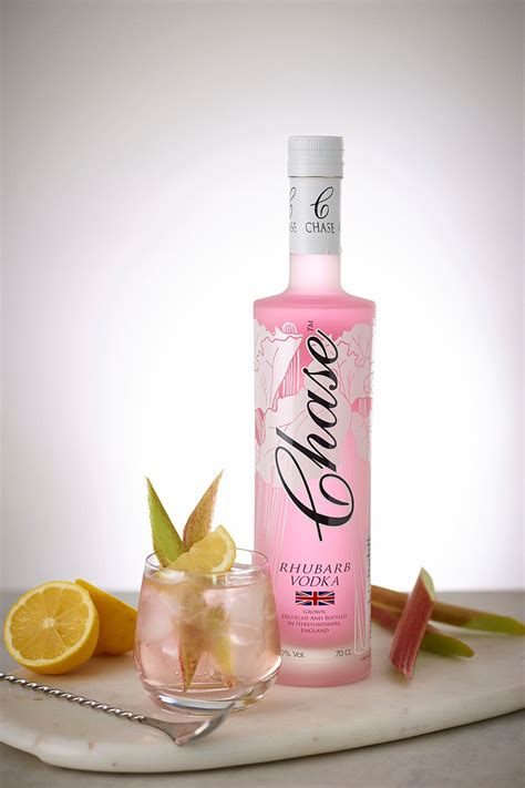 Vodka or gin, 5:1, 50:50 or some other ratio, olives or lemon peel and, if you're pouring for james bond, shaken or stirred? Rhubarb Fool- 25ml Chase Rhubarb Vodka- 100ml Ginger Beer ...