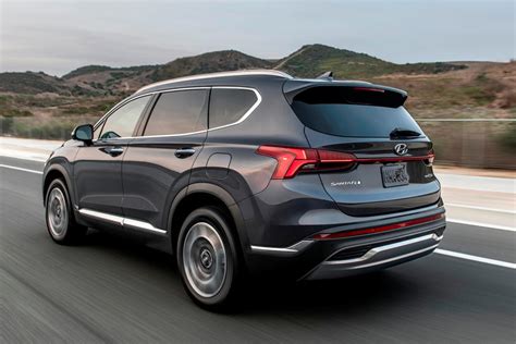 When we reviewed the 'price and features' of the santa fe 2021, richard berry gave it a rating of 9 out of 10. 2021 Hyundai Santa Fe: Review, Trims, Specs, Price, New ...